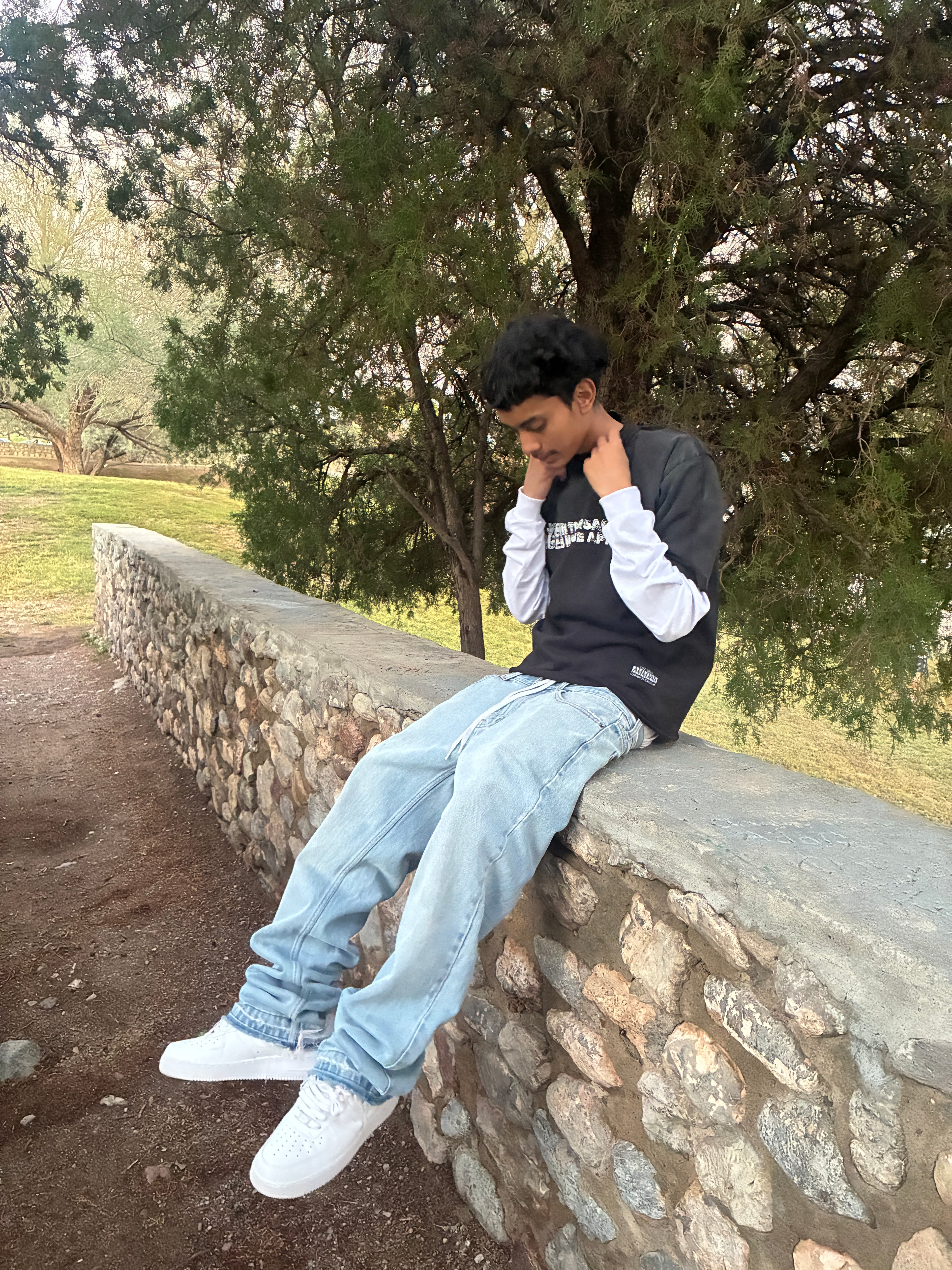 Related Outcomes Tee in Onyx